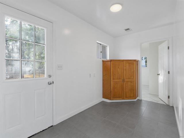 1621 Lilac, Ramona CA: https://media.crmls.org/mediaz/ed2e9919-efcf-42e5-aac9-60b78997e185.jpg