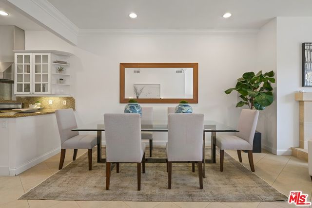 16000 W Sunset Boulevard, Pacific Palisades CA: https://media.crmls.org/mediaz/ed2f6ff2-267d-4447-931a-59225bb0cfd3.jpg