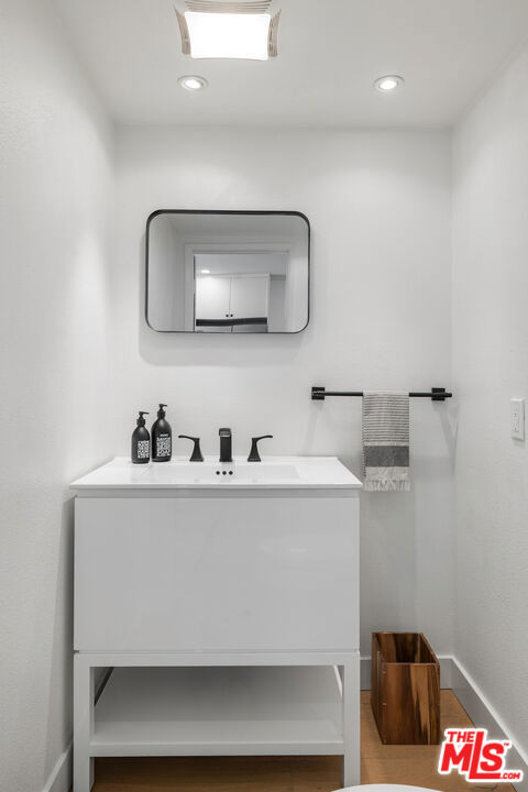 11656 Nebraska Avenue, Los Angeles CA: https://media.crmls.org/mediaz/ed30be57-3679-4c53-a087-452bf924d1a9.jpg