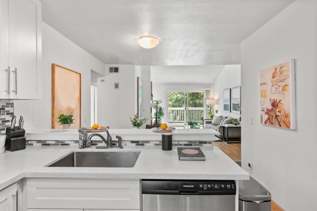 37000 Meadowbrook, Fremont CA: https://media.crmls.org/mediaz/ed311fa0-a496-43da-a601-89a048a194e6.jpg