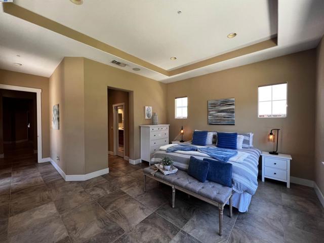 2344 Treadwell St, Livermore CA: https://media.crmls.org/mediaz/ed31daf0-99f3-43df-a2f8-fd567a0279b5.jpg
