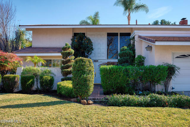 1568 Aspenwall Road, Westlake Village CA: https://media.crmls.org/mediaz/ed31eeb0-d194-4e0b-ab18-11166b931fdf.jpg
