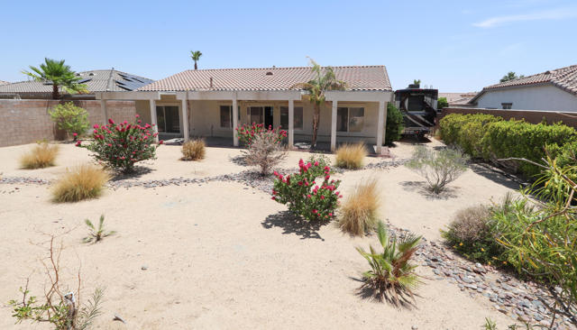 3713 Vista Verde, Palm Springs CA: https://media.crmls.org/mediaz/ed333811-21fd-46fb-bb8b-5e3490ffc40c.jpg