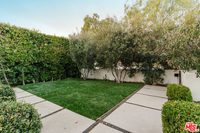 4128 Baywood Street, Los Angeles CA: https://media.crmls.org/mediaz/ed3380c8-9ccc-4588-a6c4-ff9d78384ef9.jpg