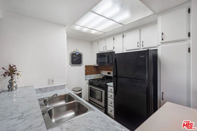 9714 SEPULVEDA Boulevard, 112 photo 6