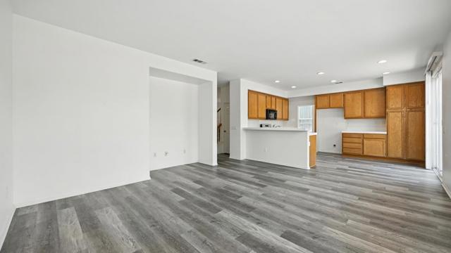 1553 Coldridge Circle, San Jacinto CA: https://media.crmls.org/mediaz/ed34827b-7e8b-4037-a964-e0775f49b231.jpg