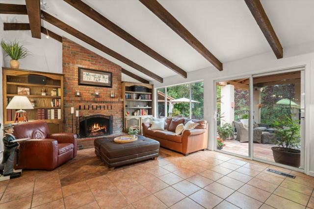 8103 Crestview Court, Gilroy CA: https://media.crmls.org/mediaz/ed34b538-981a-47f0-af1d-5540b9d8db3e.jpg