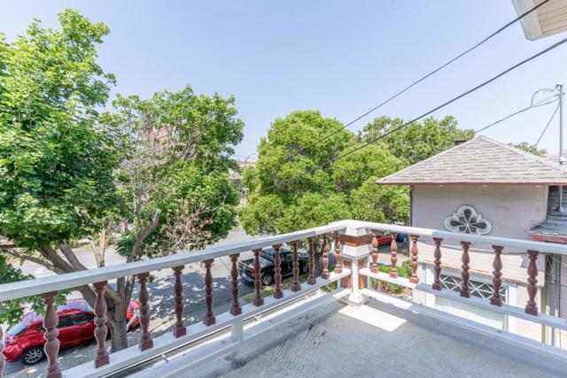 106 N 5th Street, San Jose CA: https://media.crmls.org/mediaz/ed34d34c-bba8-4272-9e96-a428111de55c.jpg