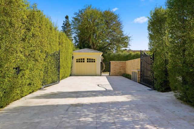 1501 Bryant Street, Palo Alto CA: https://media.crmls.org/mediaz/ed3552d1-87f3-4b7d-afc8-3989bc8adc5e.jpg