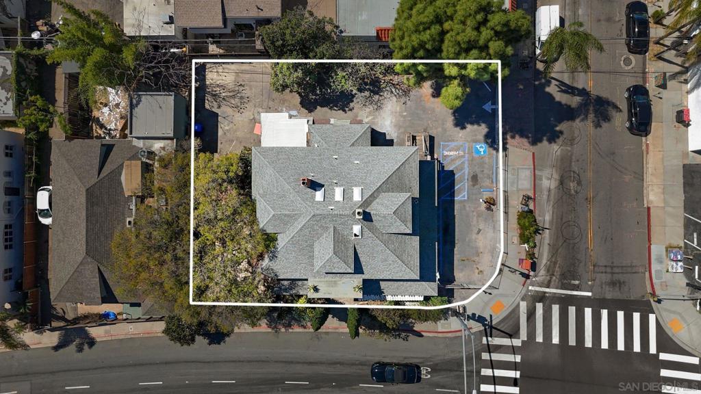3690 6th Ave - photo 5