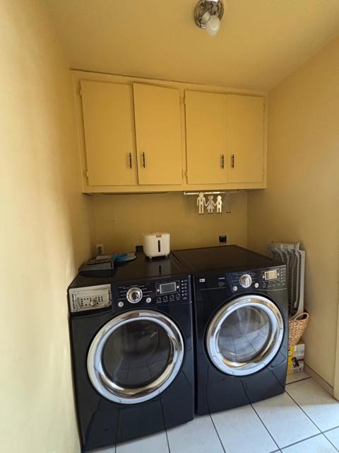 Detail Gallery Image 3 of 21 For 3522 Fairlomas Dr, National City,  CA 91950 - 3 Beds | 2/5 Baths