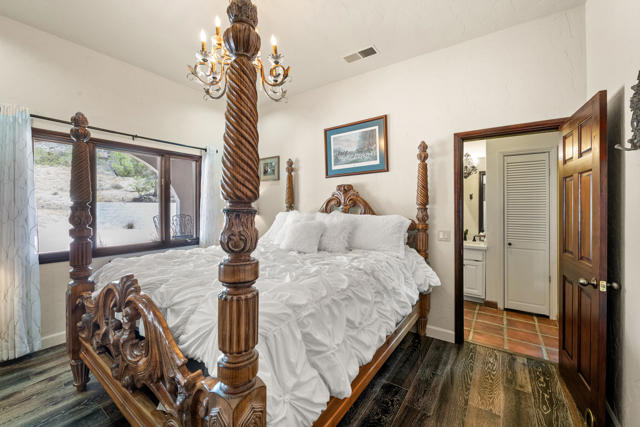 56375 Bighorn Drive, Mountain Center CA: https://media.crmls.org/mediaz/ed36ae41-fcd2-4df8-91a0-3e02442922ec.jpg