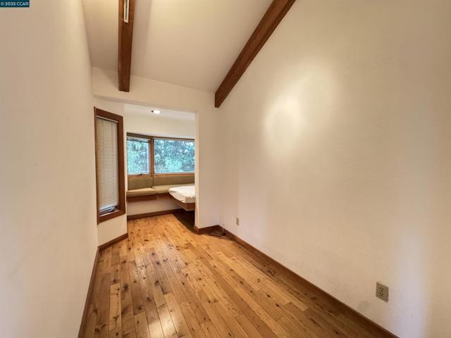 1139 Sierra Vista Way, Lafayette CA: https://media.crmls.org/mediaz/ed36b43f-de4a-452b-93a7-4143368caba0.jpg