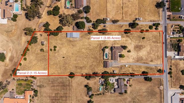 10980 New Avenue, Gilroy CA: https://media.crmls.org/mediaz/ed3b555c-f635-40a2-b3ed-b9344cf2633b.jpg