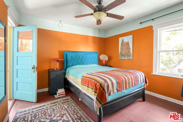 1501 S Harvard Boulevard, Los Angeles CA: https://media.crmls.org/mediaz/ed3ce599-e075-4fc0-bd4e-b697cc8c8beb.jpg