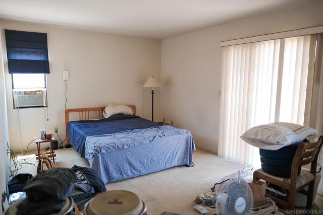 4757 Kensington Dr, San Diego CA: https://media.crmls.org/mediaz/ed3ceb9e-8e41-499e-8ce7-b5cd2bf86514.jpg