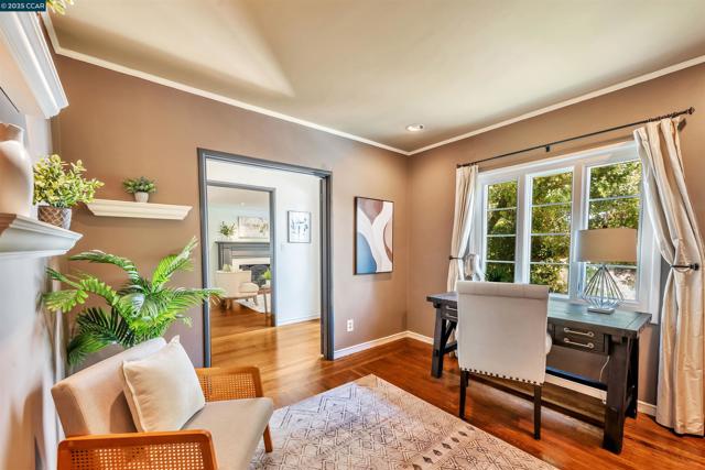 23 El Verano, Orinda CA: https://media.crmls.org/mediaz/ed3d129f-eb26-483c-814c-022012741973.jpg