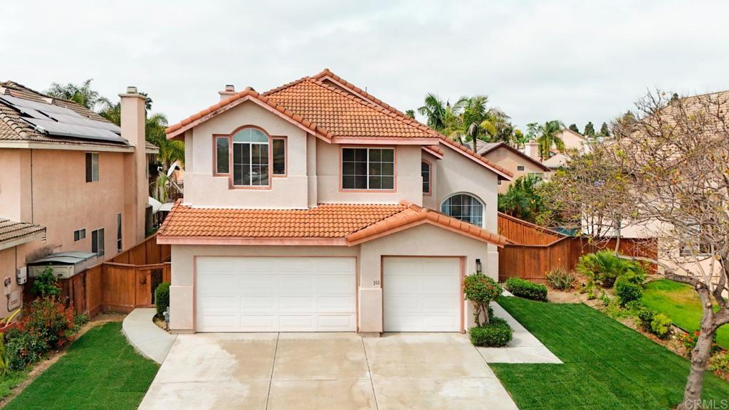 512 Bayona Loop