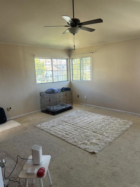 402 Calle Corazon, Oceanside CA: https://media.crmls.org/mediaz/ed3dd5bb-011b-45ff-857f-5c93df89c769.jpg