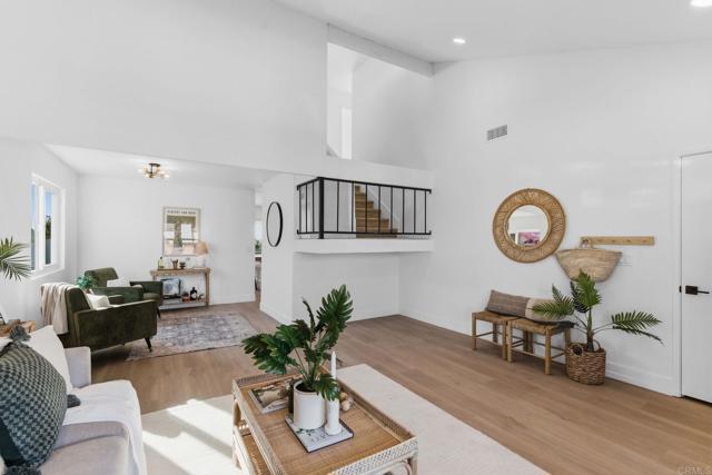 Detail Gallery Image 7 of 31 For 190 61st Street, San Diego,  CA 92114 - 5 Beds | 2 Baths