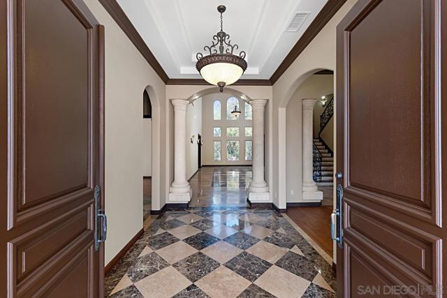 3745 Vista Pointe, Bonita CA: https://media.crmls.org/mediaz/ed3e3d06-fab5-410f-8c89-f6f02237093e.jpg