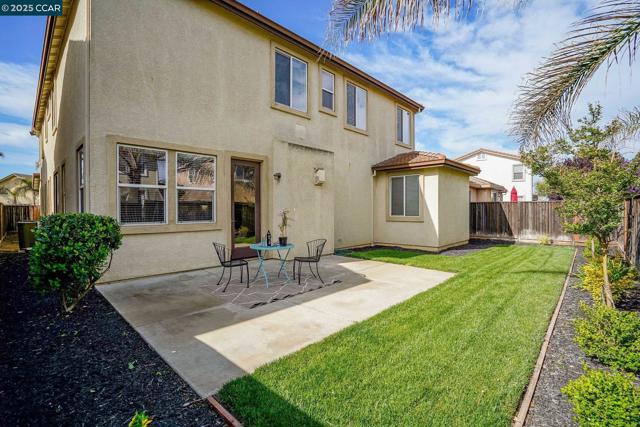 507 Livingston Court, Discovery Bay CA: https://media.crmls.org/mediaz/ed3e7ef3-5f01-4f66-a845-92f0f2db0041.jpg