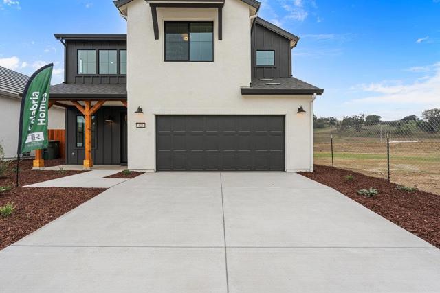 425 Maria Drive, Hollister CA: https://media.crmls.org/mediaz/ed3ecfec-4f74-4355-b936-5d2e04b2e927.jpg