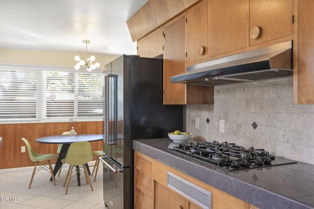 109 Shamrock Drive, Ventura CA: https://media.crmls.org/mediaz/ed3f7226-420a-4786-a1dc-50268e1ce36f.jpg