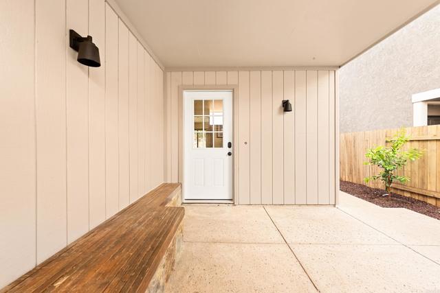 1136 Shelburn Lane photo 3