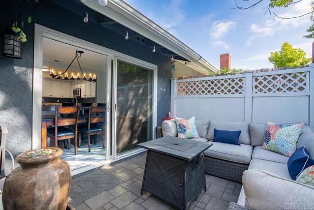 1302 El Corral Lane, San Marcos CA: https://media.crmls.org/mediaz/ed412b37-f7f0-485b-b59a-f3c80b45848e.jpg