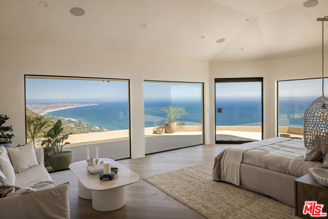 4310 Encinal Canyon Road, Malibu CA: https://media.crmls.org/mediaz/ed41a3de-171f-4377-b5bb-37819c071bdd.jpg