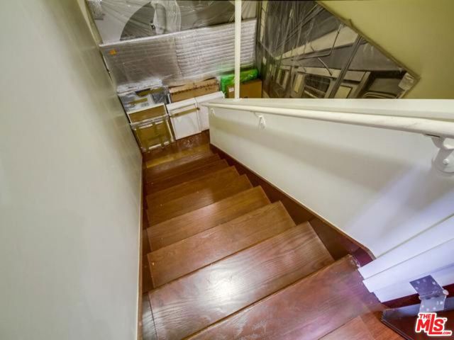 1100 S Hope Street, Los Angeles CA: https://media.crmls.org/mediaz/ed41b413-091b-4333-8330-7a44bb4b7d39.jpg