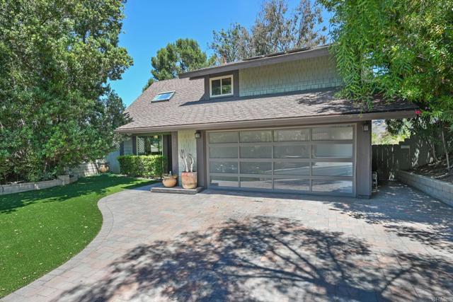 9574 Paseo Montril, San Diego CA: https://media.crmls.org/mediaz/ed41e6c4-445c-498e-acf6-86bd94a7a7cb.jpg