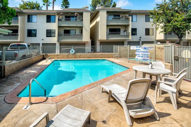 Detail Gallery Image 2 of 19 For 3215 Midway #703,  San Diego,  CA 92110 - 2 Beds | 2 Baths
