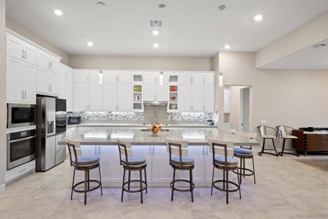 21992 Wilgen Rd, Escondido CA: https://media.crmls.org/mediaz/ed424008-2ae9-4597-b89b-006b7eaf2591.jpg