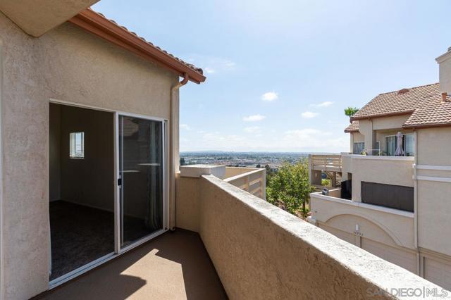 11215 Affinity Ct., San Diego CA: https://media.crmls.org/mediaz/ed42b3be-b3b2-4ed5-a5fa-e19bf8cd8502.jpg