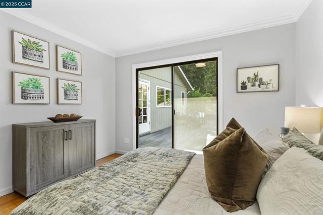 3348 Betty Ln, Lafayette CA: https://media.crmls.org/mediaz/ed42c0d1-6e55-4dff-b5c4-94da5951d66c.jpg
