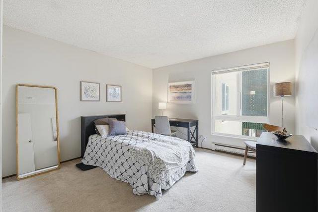 819 N Humboldt Street, San Mateo CA: https://media.crmls.org/mediaz/ed440bf6-f23f-4634-8a02-855ba085d324.jpg