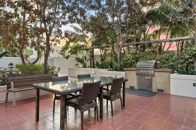 Detail Gallery Image 38 of 47 For 825 W Beech St #102,  San Diego,  CA 92101 - 2 Beds | 2/1 Baths