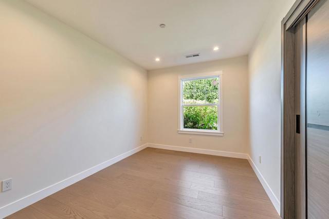 529 Hobart Avenue, San Mateo CA: https://media.crmls.org/mediaz/ed451ad8-d3c5-463c-8067-55f71a3e3531.jpg