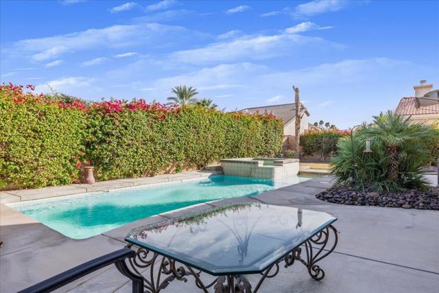 79030 Ladera Drive, La Quinta CA: https://media.crmls.org/mediaz/ed456b69-422b-426a-ad0b-15df560fb9f9.jpg