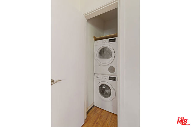 2 Bed Home for Sale in Los Angeles, California