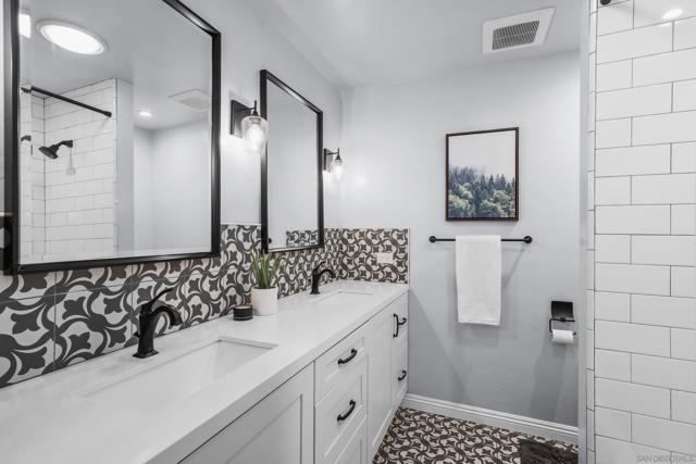6625 Casselberry Way, San Diego CA: https://media.crmls.org/mediaz/ed4631ce-2c59-47f7-89d5-abd638b49ce1.jpg
