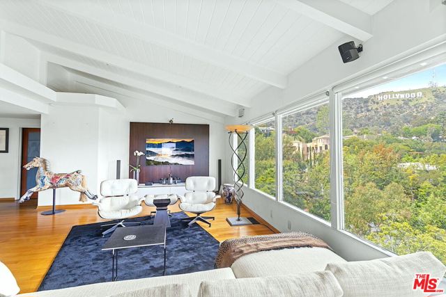 3162 Durand Drive, Los Angeles CA: https://media.crmls.org/mediaz/ed47b8af-0c3d-48c9-b82c-001e6faba411.jpg