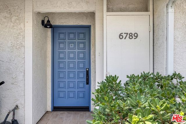 6789 Shearwater Lane, Malibu CA: https://media.crmls.org/mediaz/ed483245-3a40-4c67-92e1-7f334f0d999b.jpg