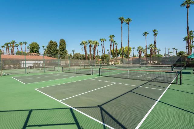 Image 33 of 39 For 279 San Remo Street