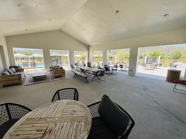 28223 Citrus Ct, Valley Center CA: https://media.crmls.org/mediaz/ed4c7e76-a9c0-4546-a7a2-11eec5df6140.jpg