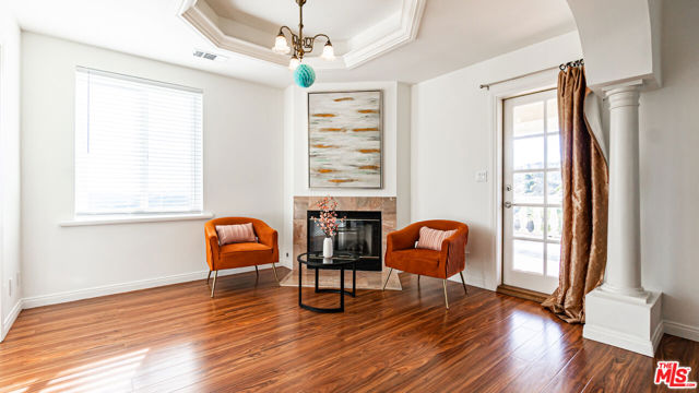 7449 Studio Road, Canoga Park CA: https://media.crmls.org/mediaz/ed4d2831-f935-4bc5-87ac-00b23b0a145c.jpg