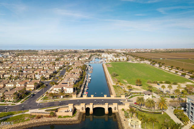 4111 Adriatic Street, Oxnard CA: https://media.crmls.org/mediaz/ed4ddbdf-4705-45c8-9b8d-7d3019d6cc79.jpg
