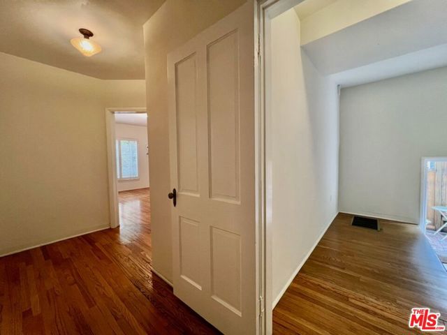 8474 Fountain Avenue, West Hollywood CA: https://media.crmls.org/mediaz/ed4df3a7-1a42-404f-bbc5-647019d5b3b8.jpg